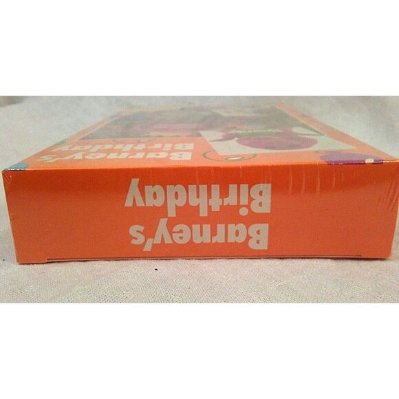 Vtg Barney VHS Birthday Sing Along Barney & Friends 90s TV Show Backyard Gang - Picture 4 of 7